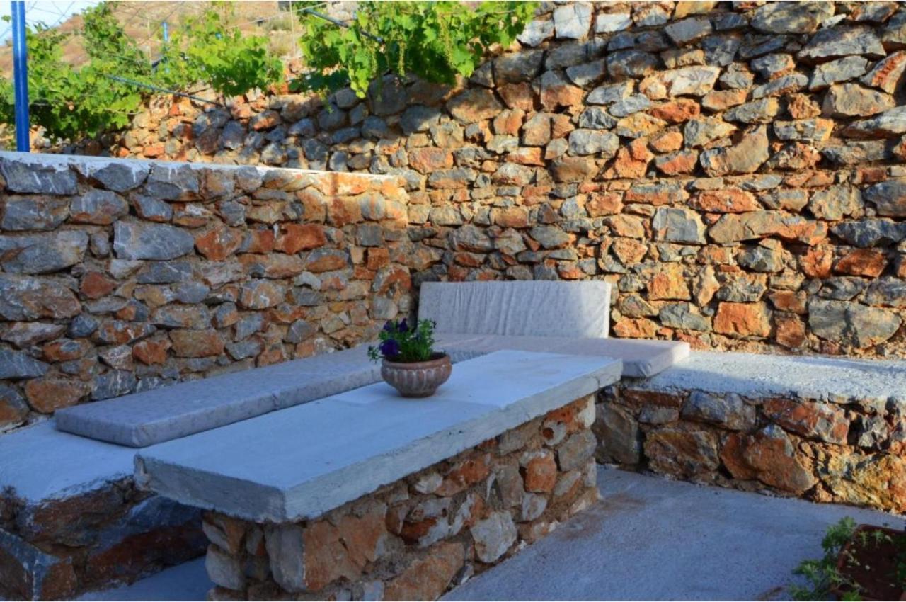 Stone Villa I In Petres Petres  المظهر الخارجي الصورة